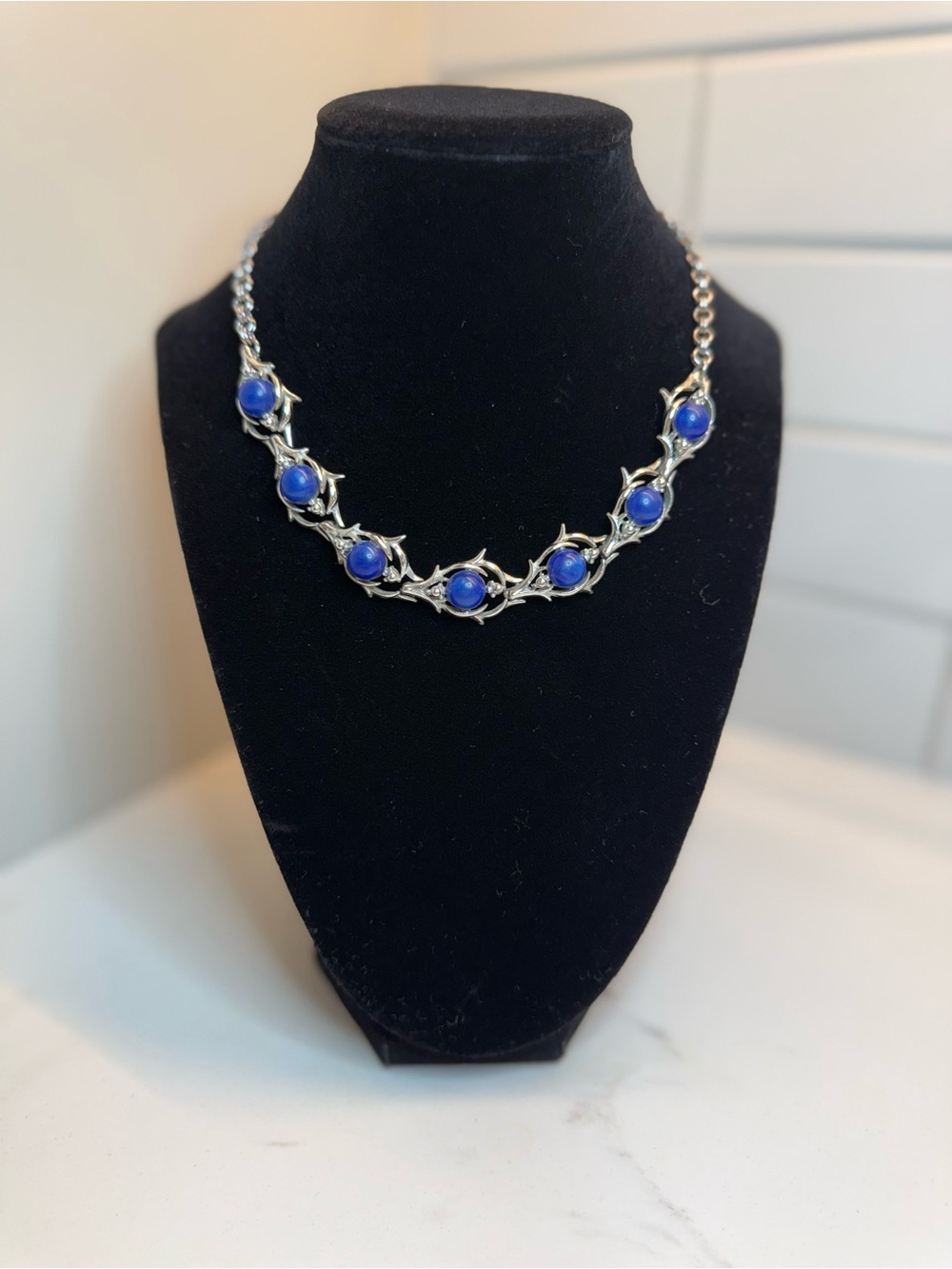 Vintage Blue Cabochon Statement Necklace – Thistle / Botanical Silver Tone - Picture 3 of 10